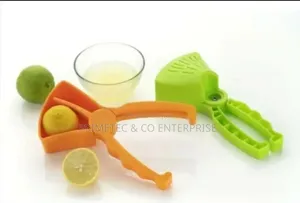 *Hard Plastic Lemon Orange Squeezer