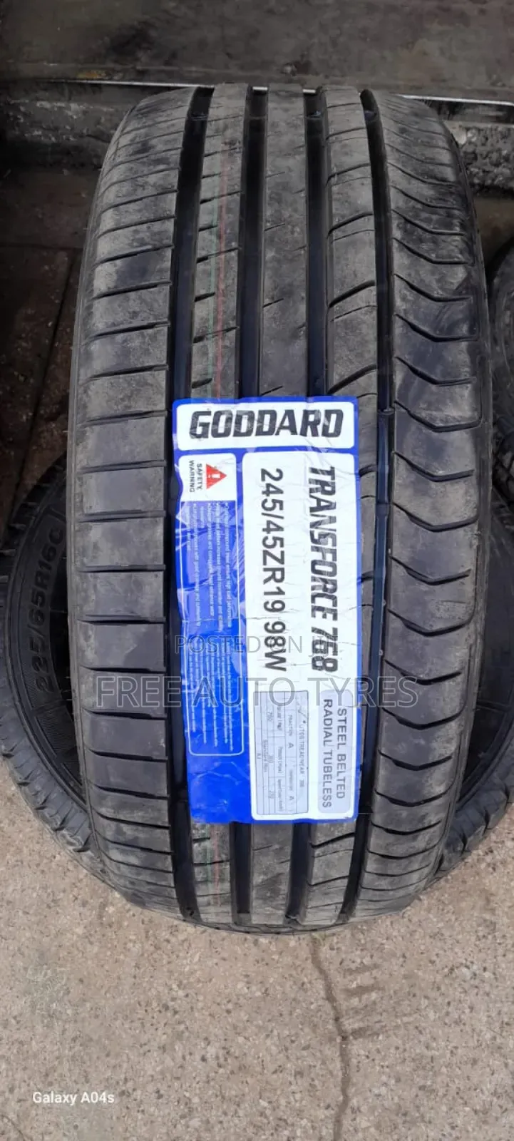 245 45r19 Goodard