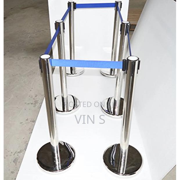 Queue Stand Barrier Stanchion; Quėue Stánd Barriêr Stanchîon+ - main view