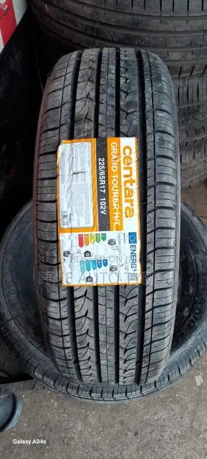 225 65r17 Centara