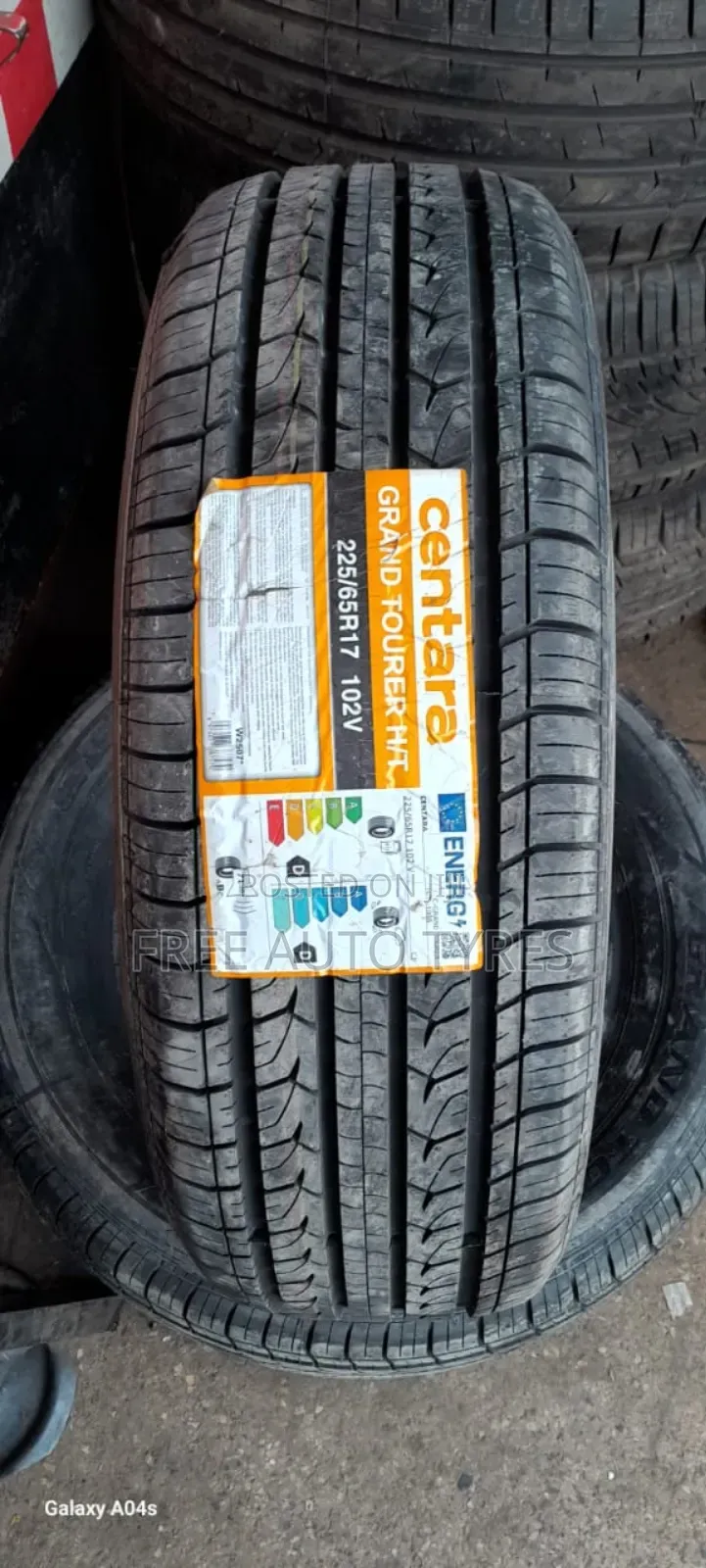 225 65r17 Centara