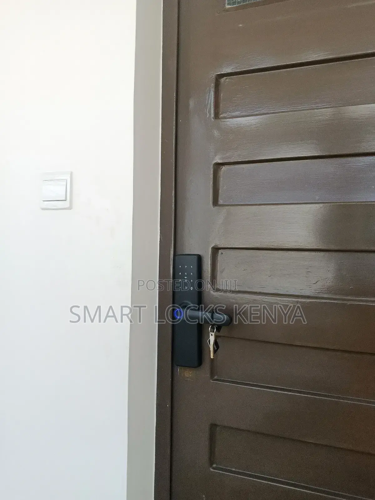 Intelligent Smart Door Lock With App Control