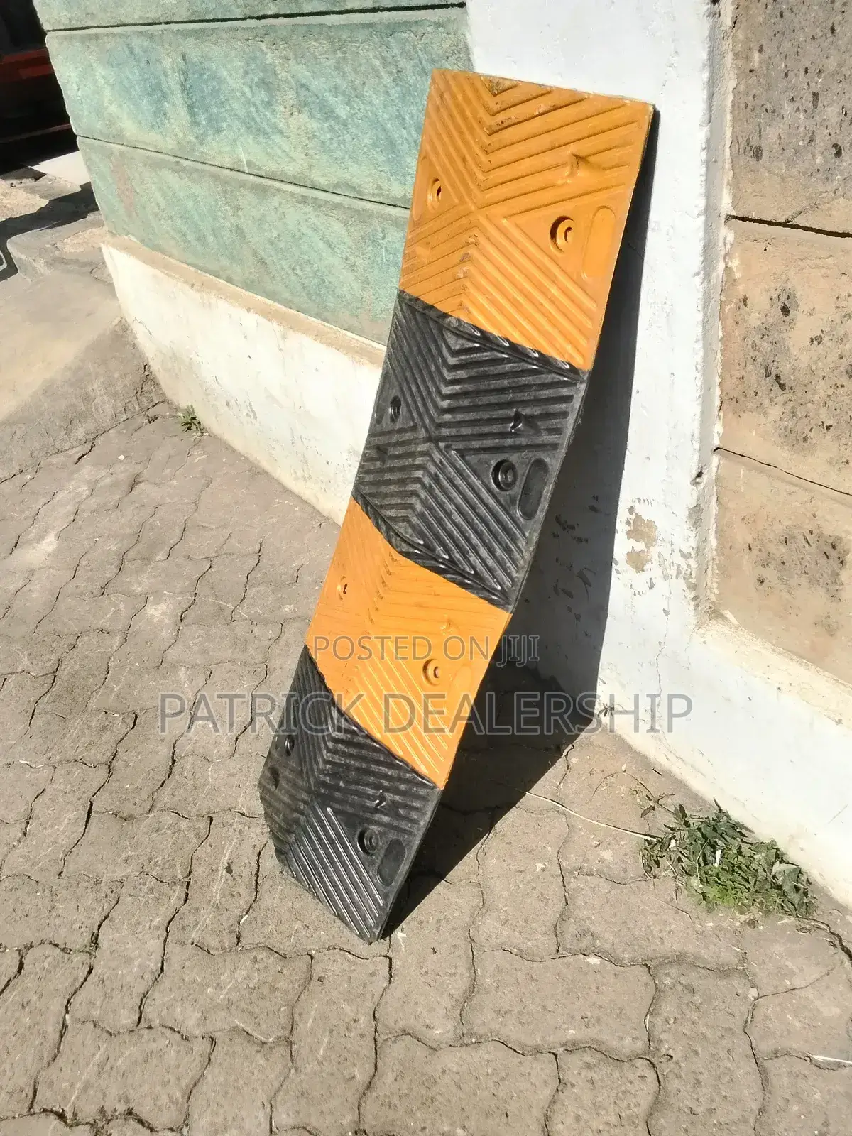 Modern Roads Rubber Bump/Speed Bump