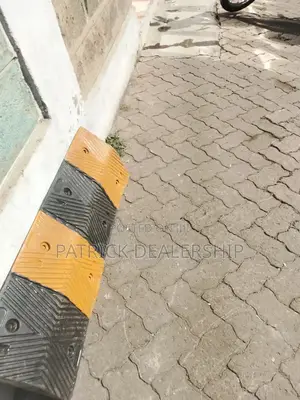 Traffic Threshold/Rubber Speed Bumps