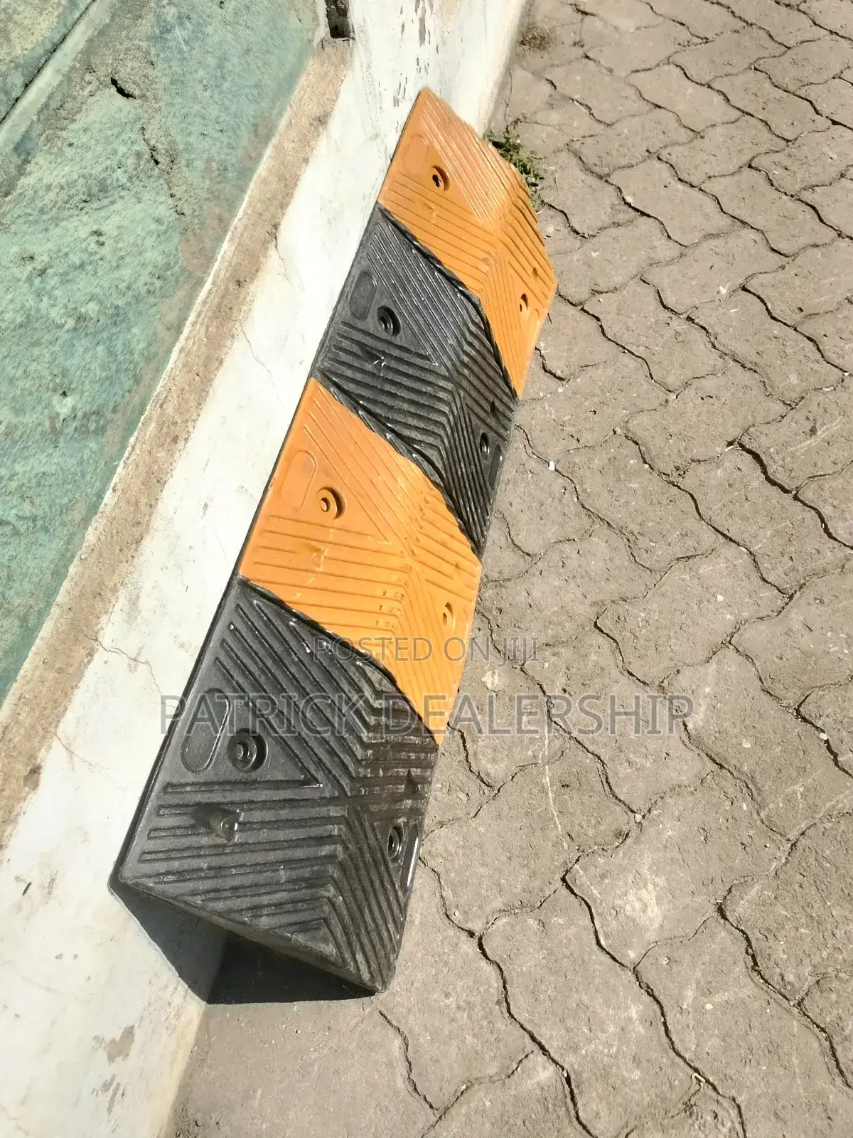 Traffic Threshold/Rubber Speed Bumps