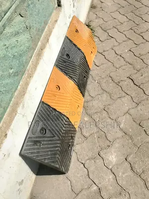 Traffic Threshold/Rubber Speed Bumps