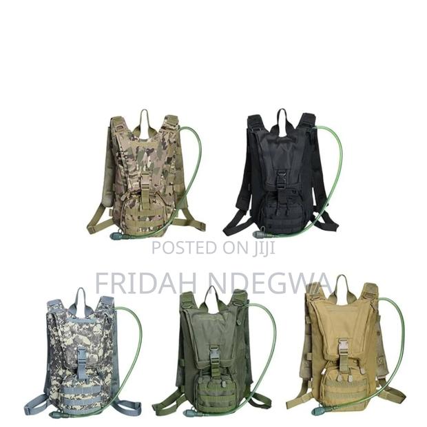 *2 in 1 Hydration Backpack Plus 3litres Insulated Water Bag - thumbnail 4