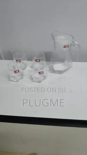 5 Pc Hexagon Glass Set One Glass Jug - 1.8litres.4 Glasses - 300ml.