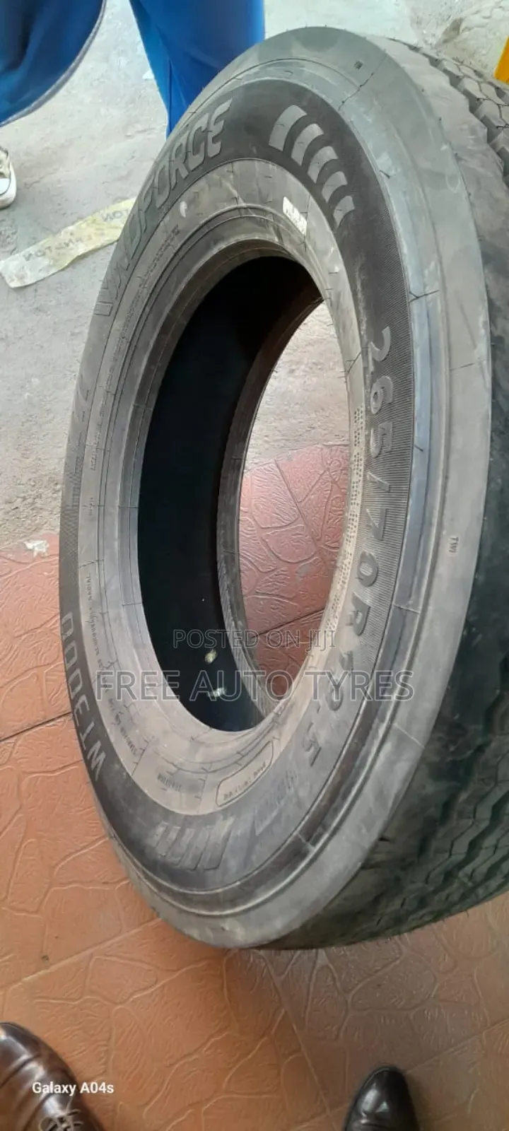 265 70r19.5 Windforce