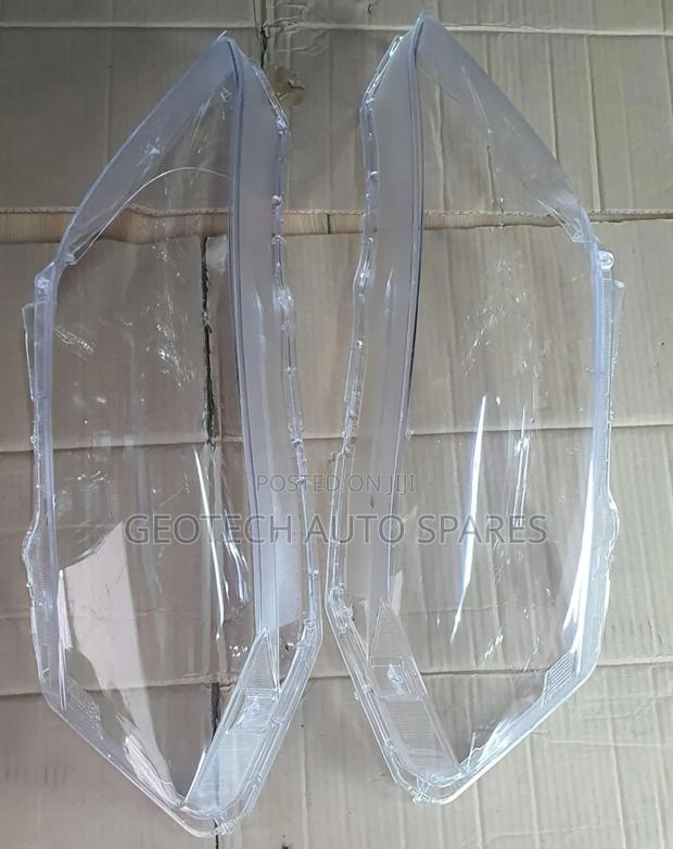 Honda Vezel Headlight Lens - main view