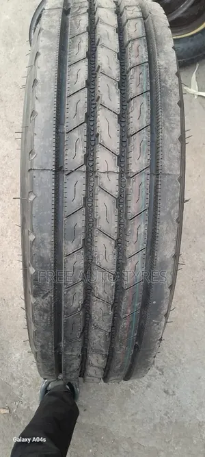 265 70r19.5 Durun