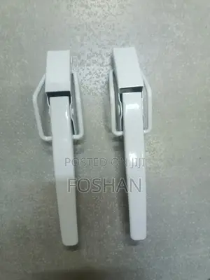 Nissan Hardbody Tail Gate Handle