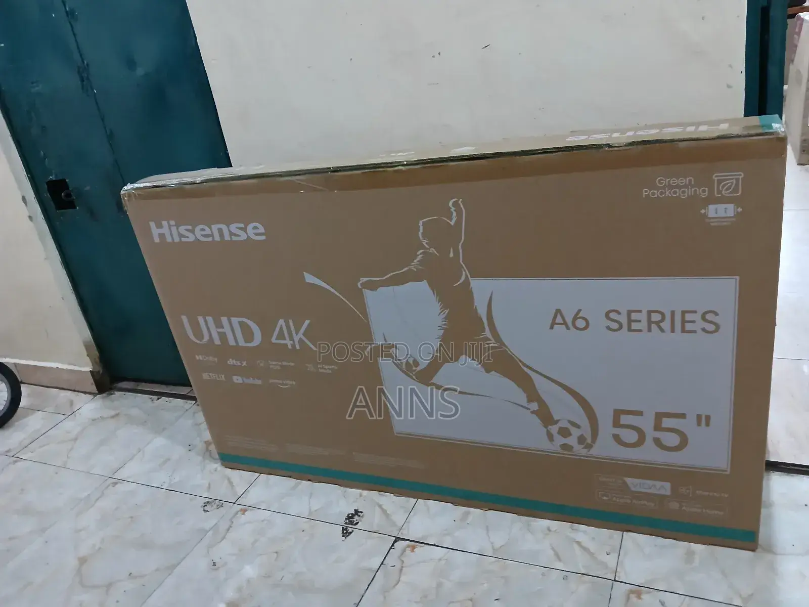Hisense 55 Inches Smart Tv.