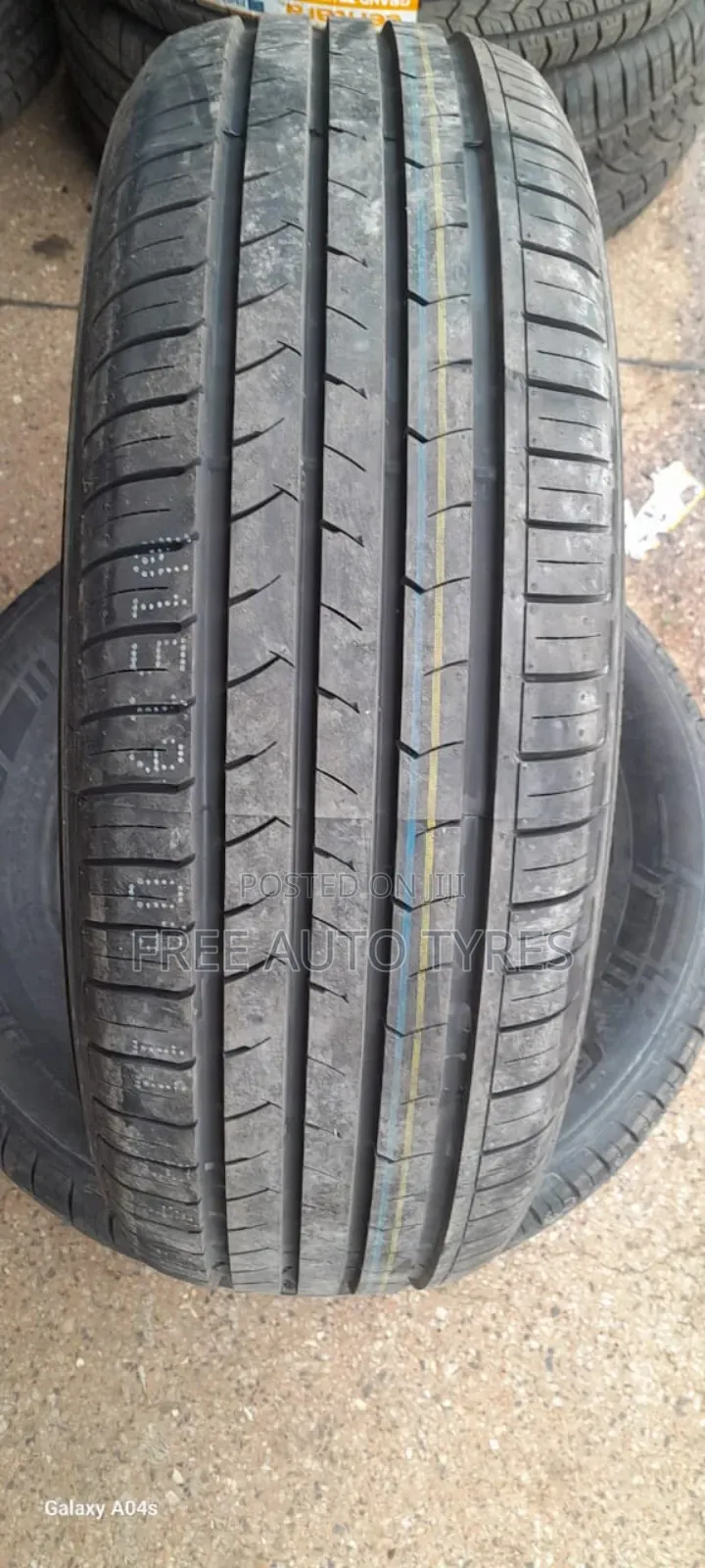 215 65r16 Centara