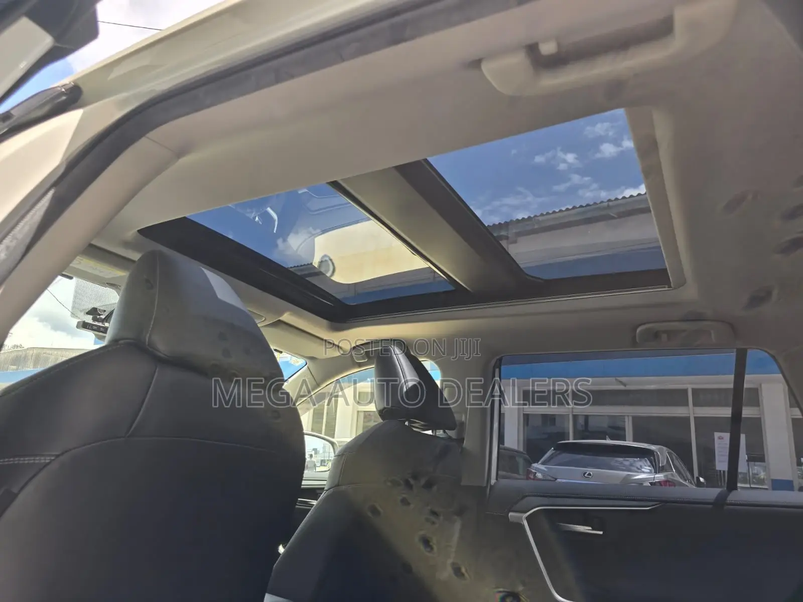 Toyota RAV4 2019 White