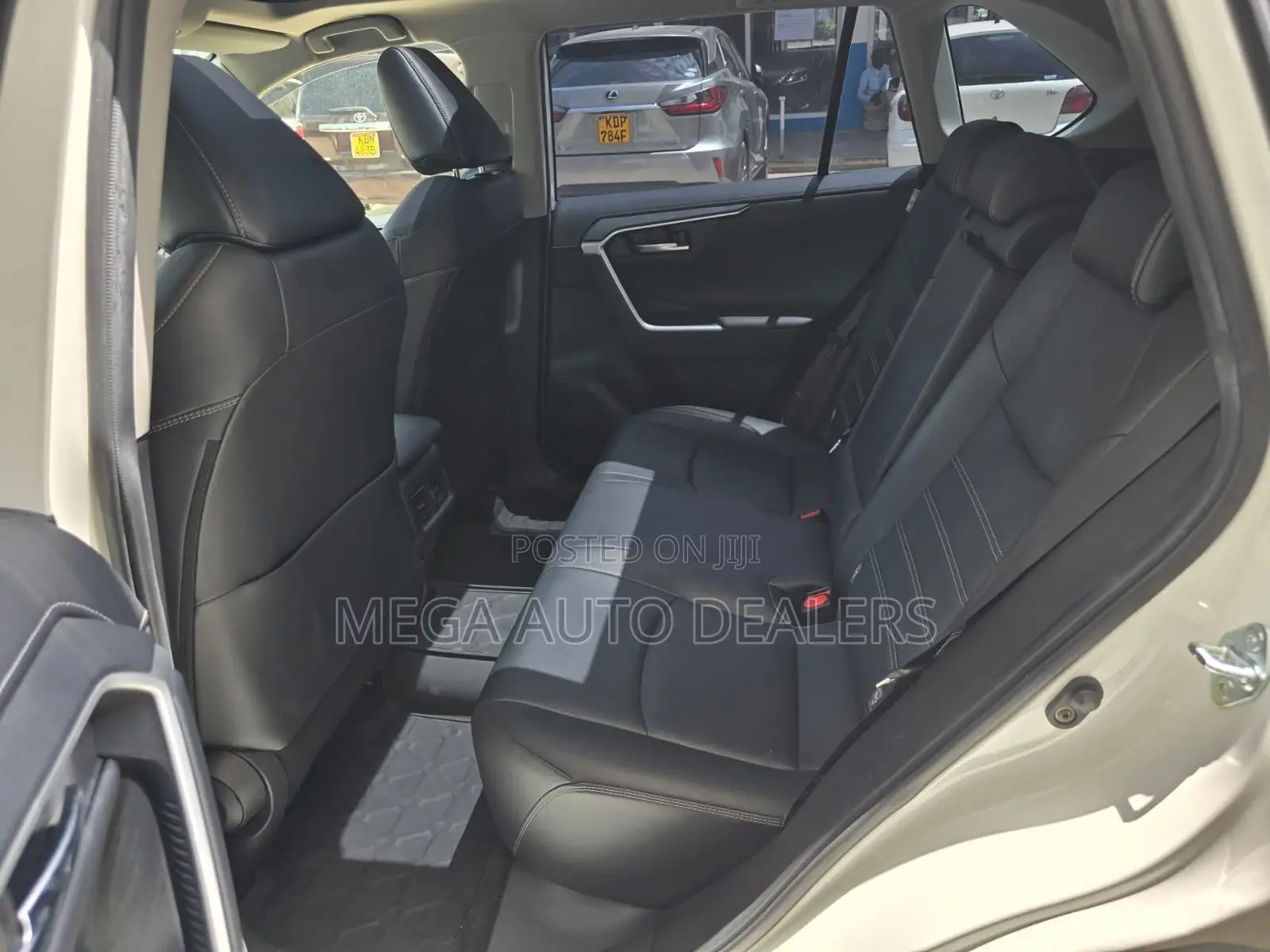 Toyota RAV4 2019 White
