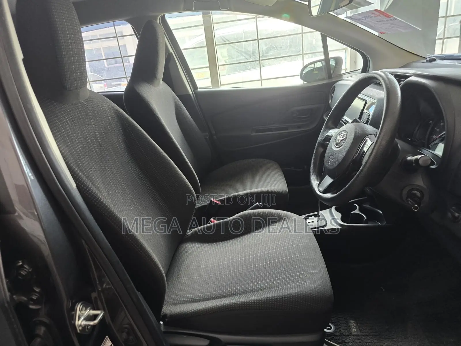 Toyota Vitz 2018 Gray