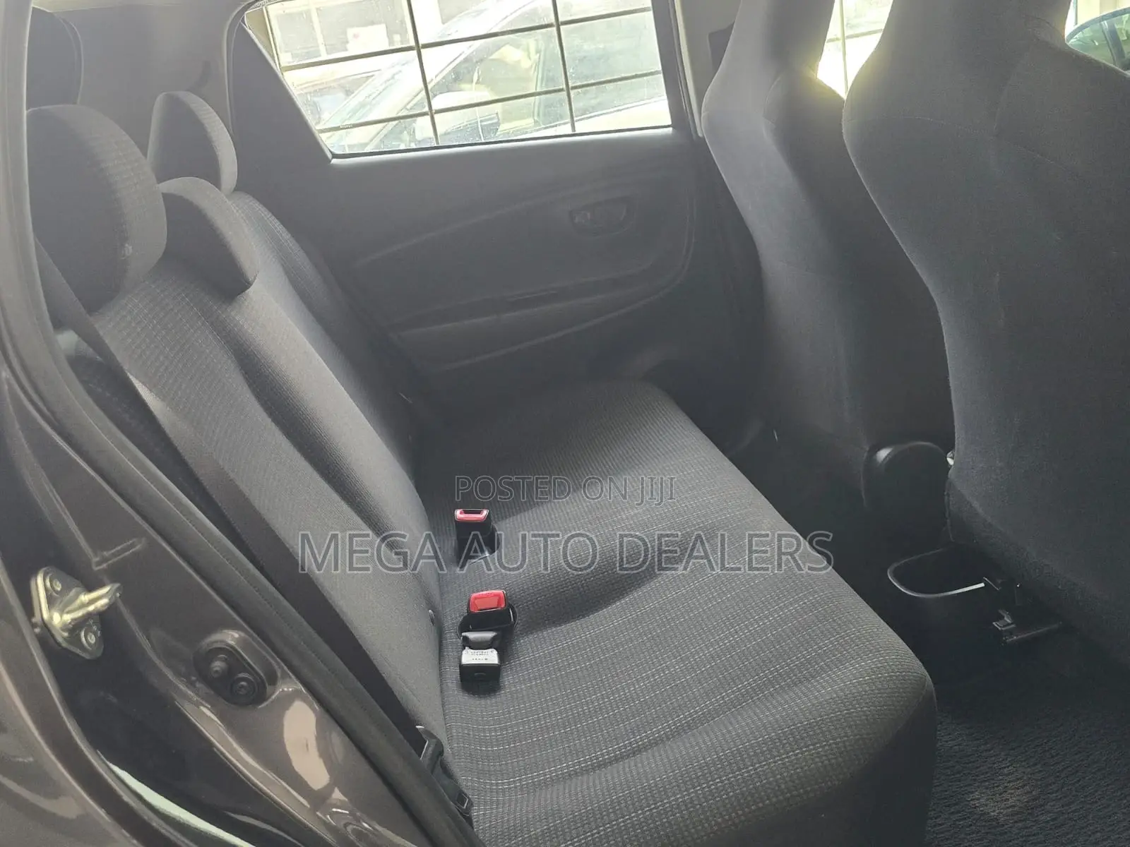 Toyota Vitz 2018 Gray