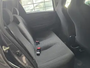 Toyota Vitz 2018 Gray
