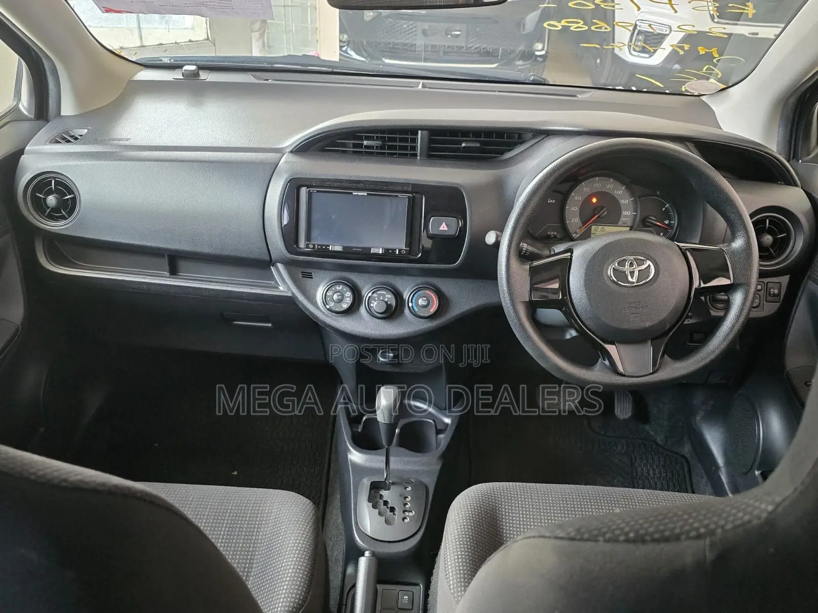 Toyota Vitz 2018 Gray