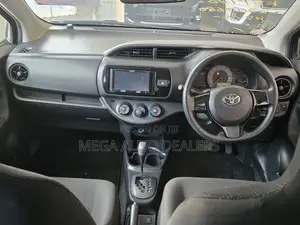 Toyota Vitz 2018 Gray
