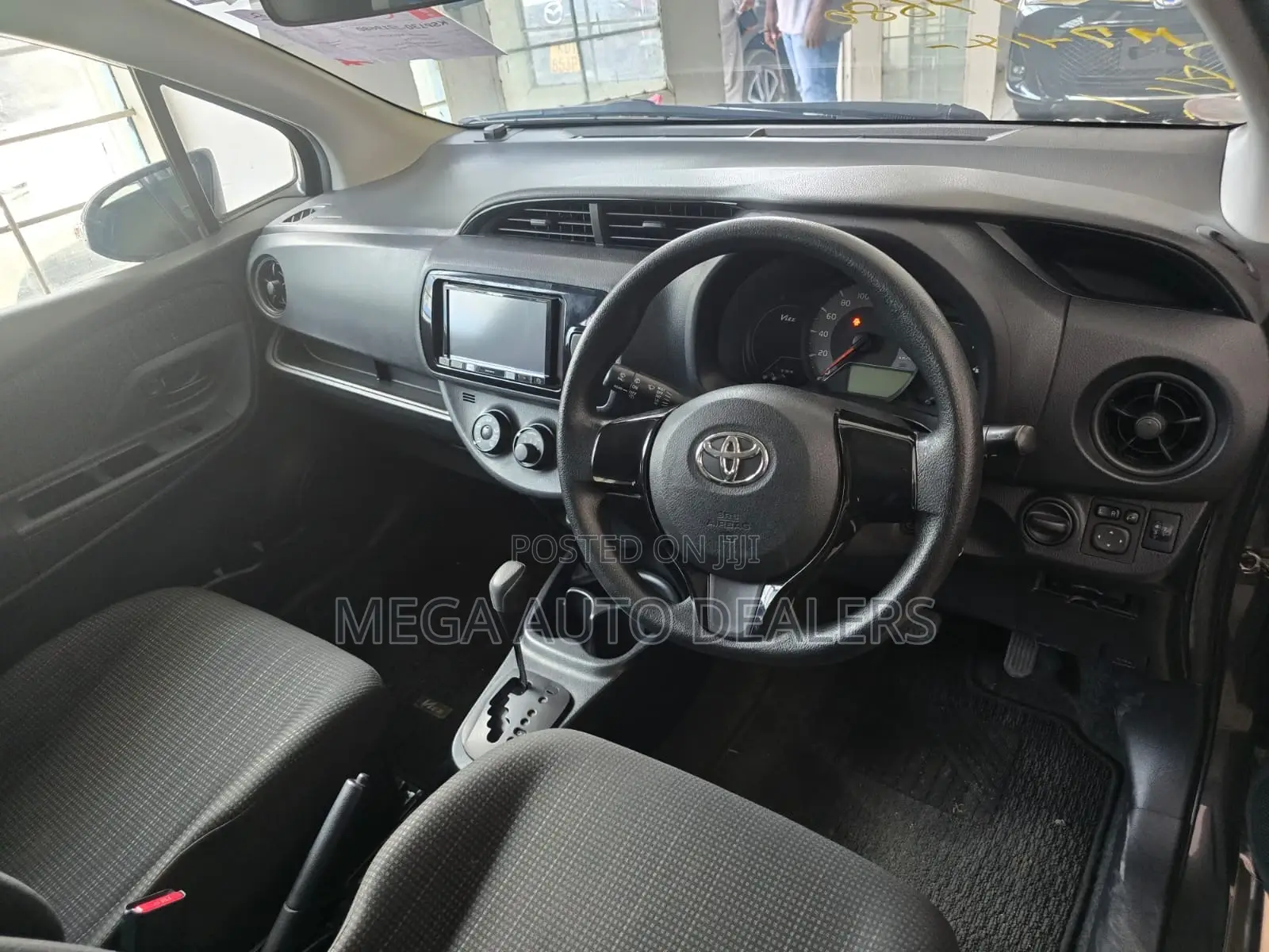 Toyota Vitz 2018 Gray