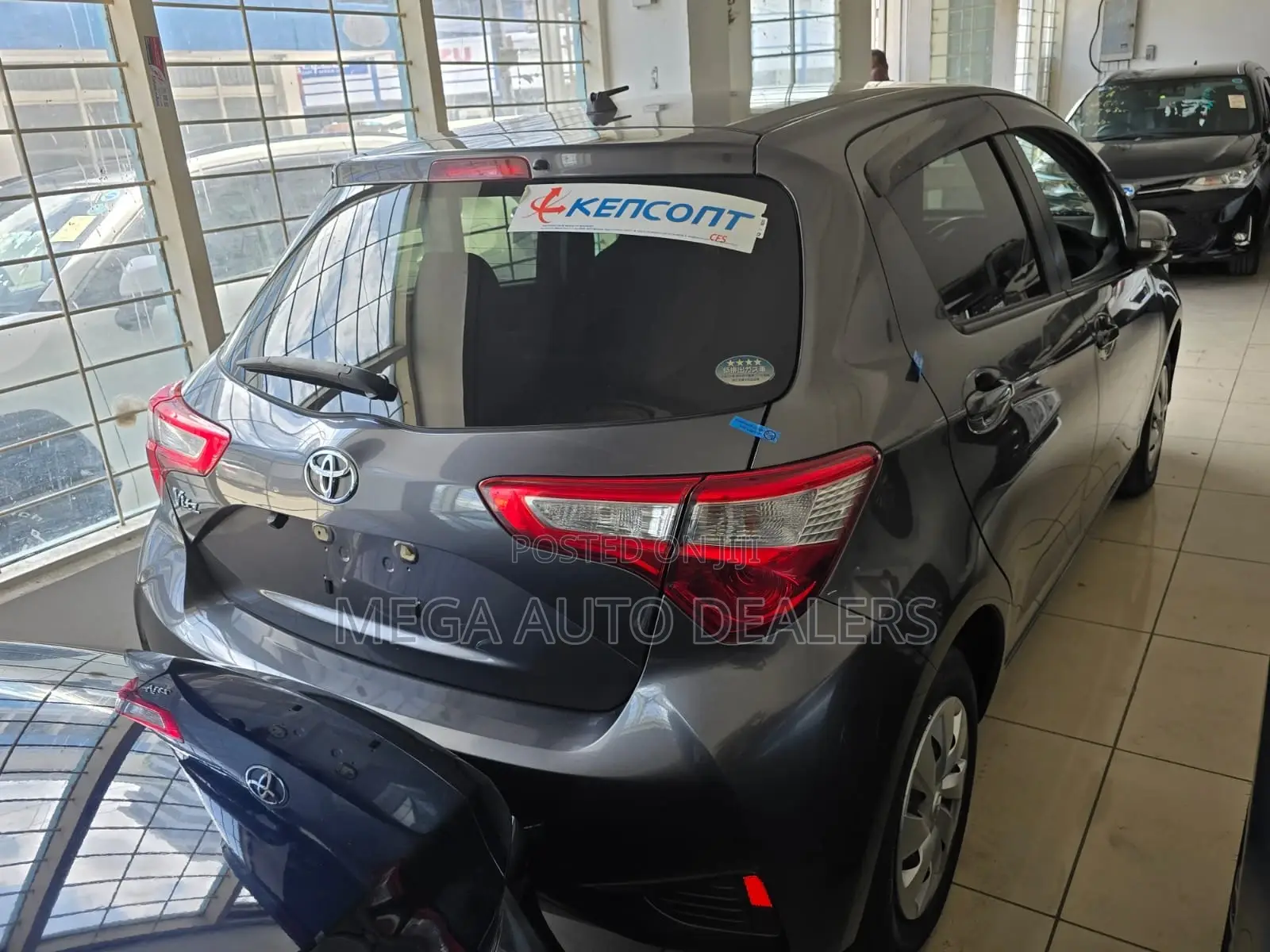 Toyota Vitz 2018 Gray