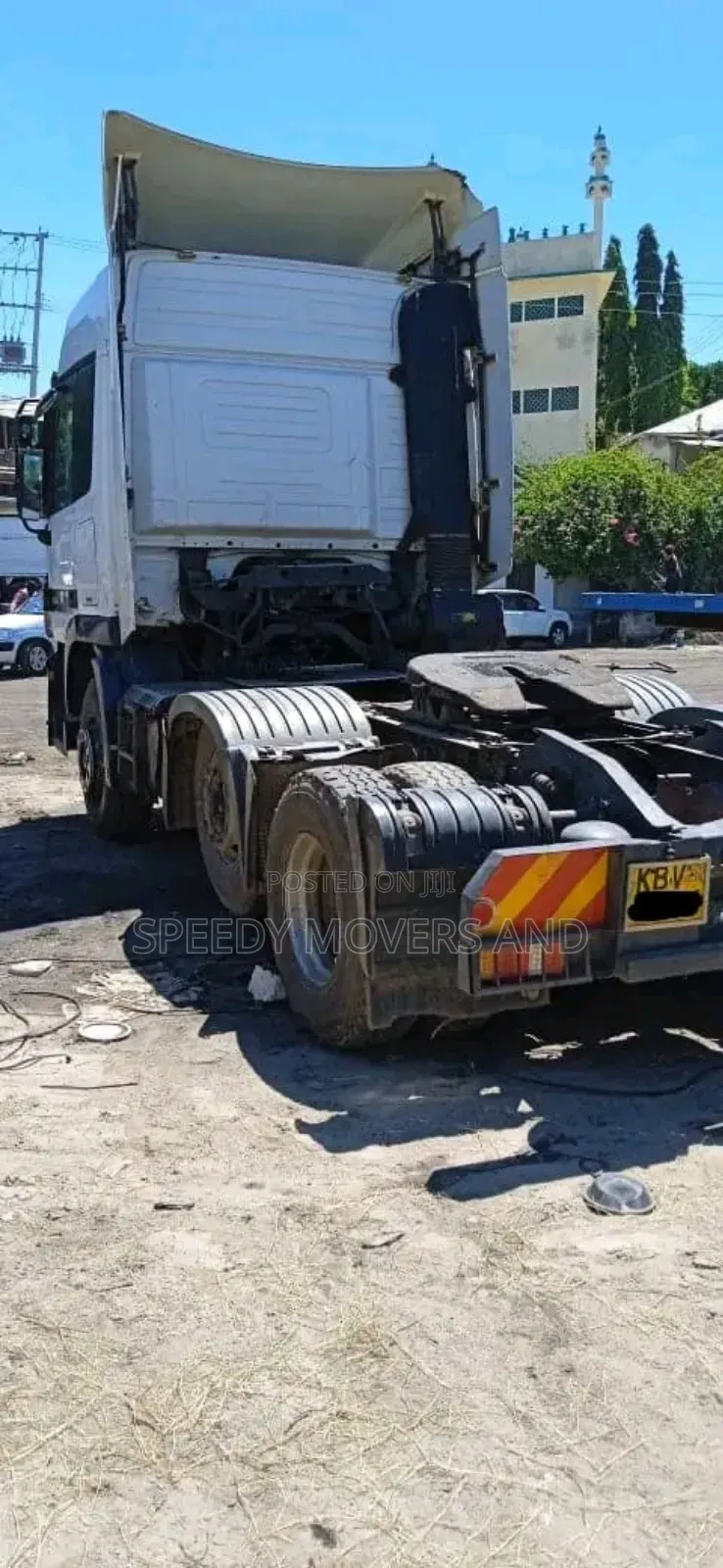 Boxbody/Containerised/Flatbed Accessible for Transit Jobs