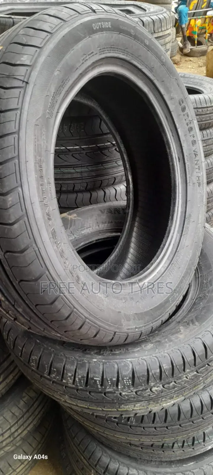 225 55r16 Centara