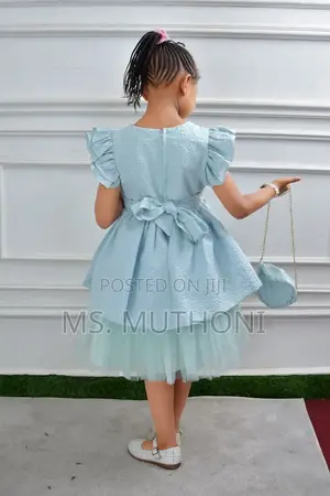 Beautiful Girls Dresses With Lace Detail 3-10yrs
