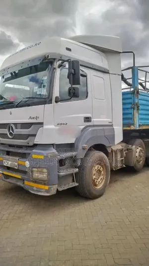 Highsided Trailer for Goods Delivery Available