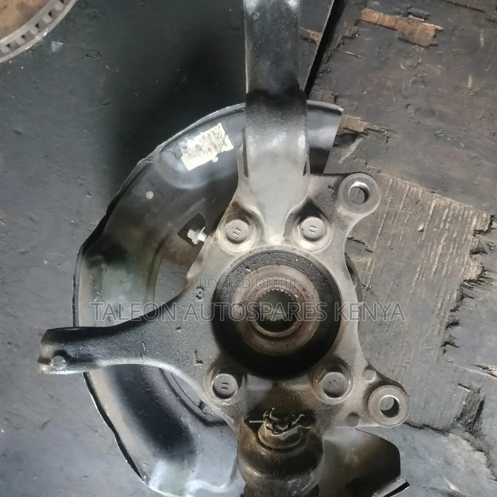 Vanguard/Rav4 Wheel Hub