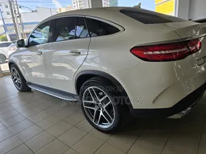 Mercedes-Benz GLE-Class 2020 White