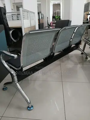 Chrome Frame Simple Gauge Waiting Bench