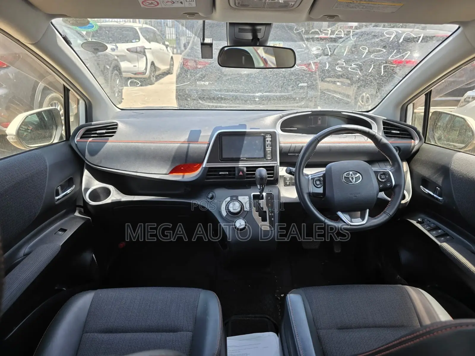 Toyota Sienta 2018 White