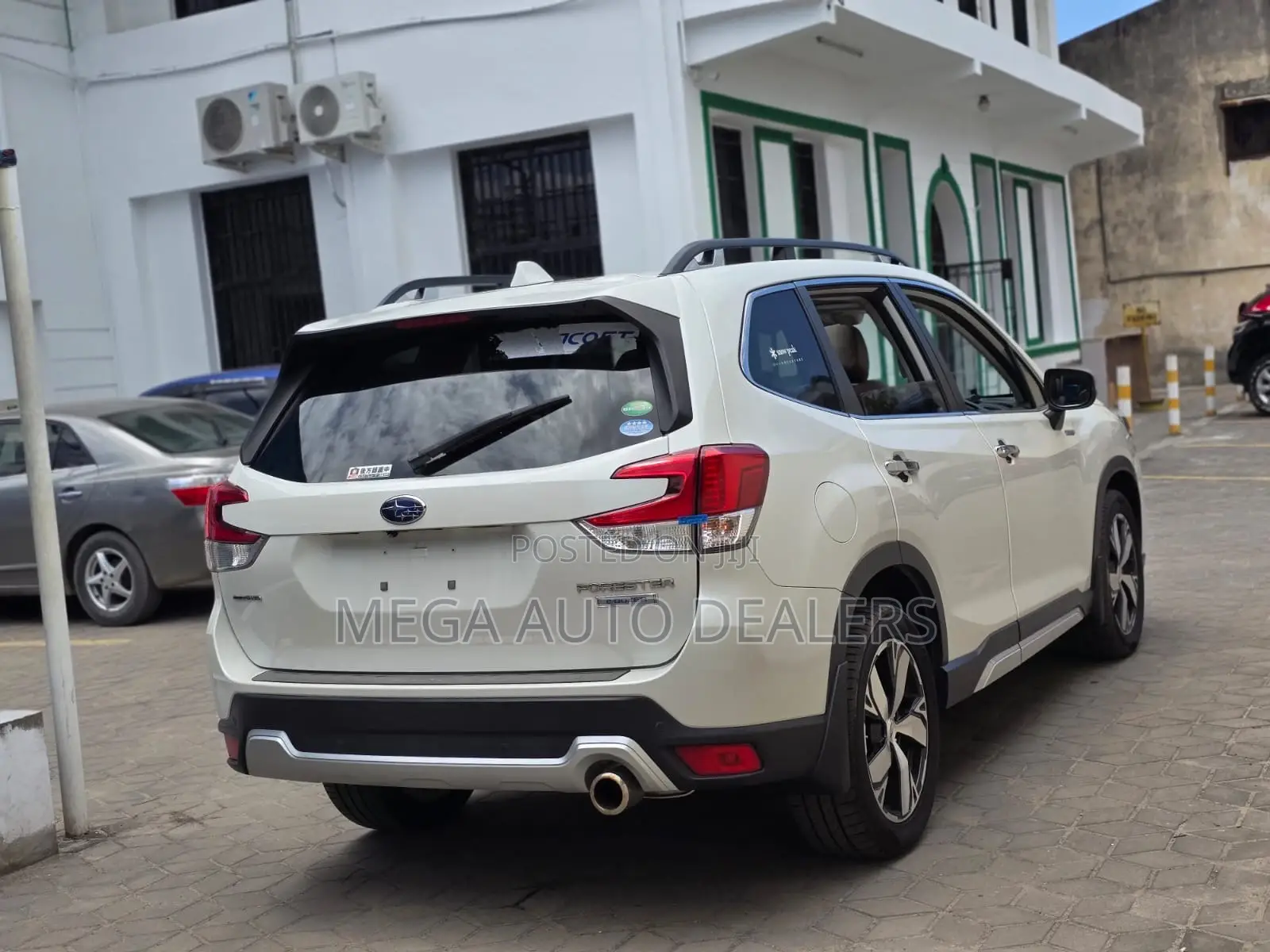 Subaru Forester 2018 White