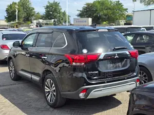 Mitsubishi Outlander 2018 Black