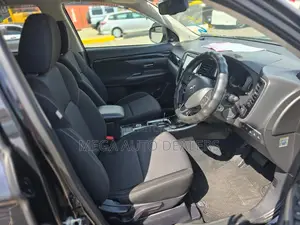Mitsubishi Outlander 2018 Black
