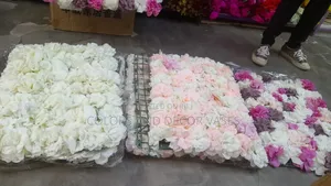 Flowered Mats for Wall Decor