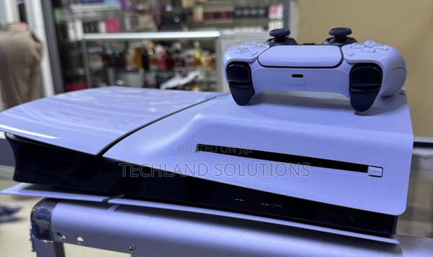 One Month Nearly New Ps5 Console - main view