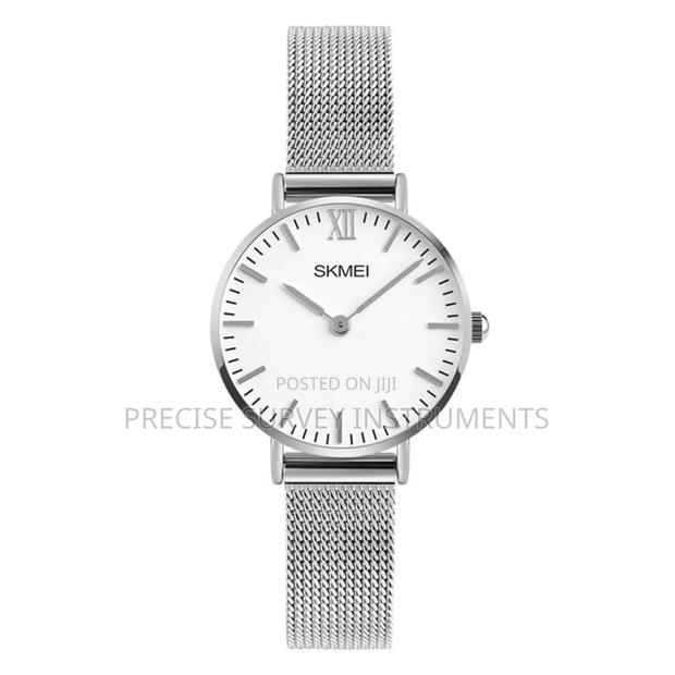 Mesh Strap Ladies Watch - thumbnail 3