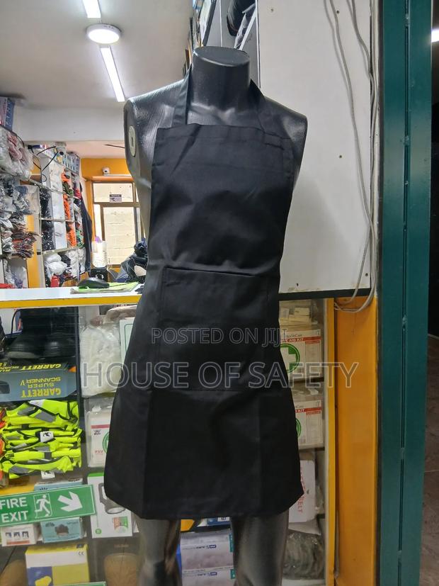 Fashionable Aprons - thumbnail 3