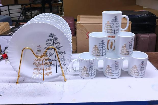 Signature Breakfast Set
Available at 
6pc 10" Plates
6pcs Cups