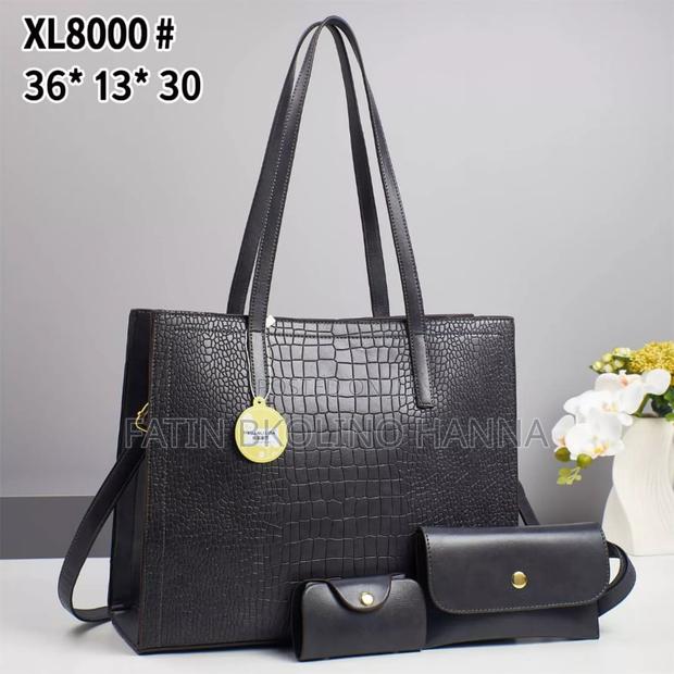 Square Large Shoulder Bags - thumbnail 3