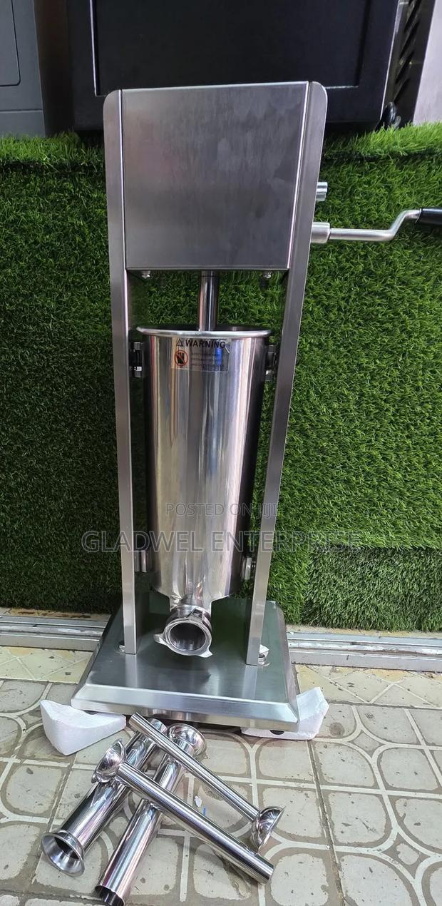 A Manual Sausage Filler Capacity 5l - main view