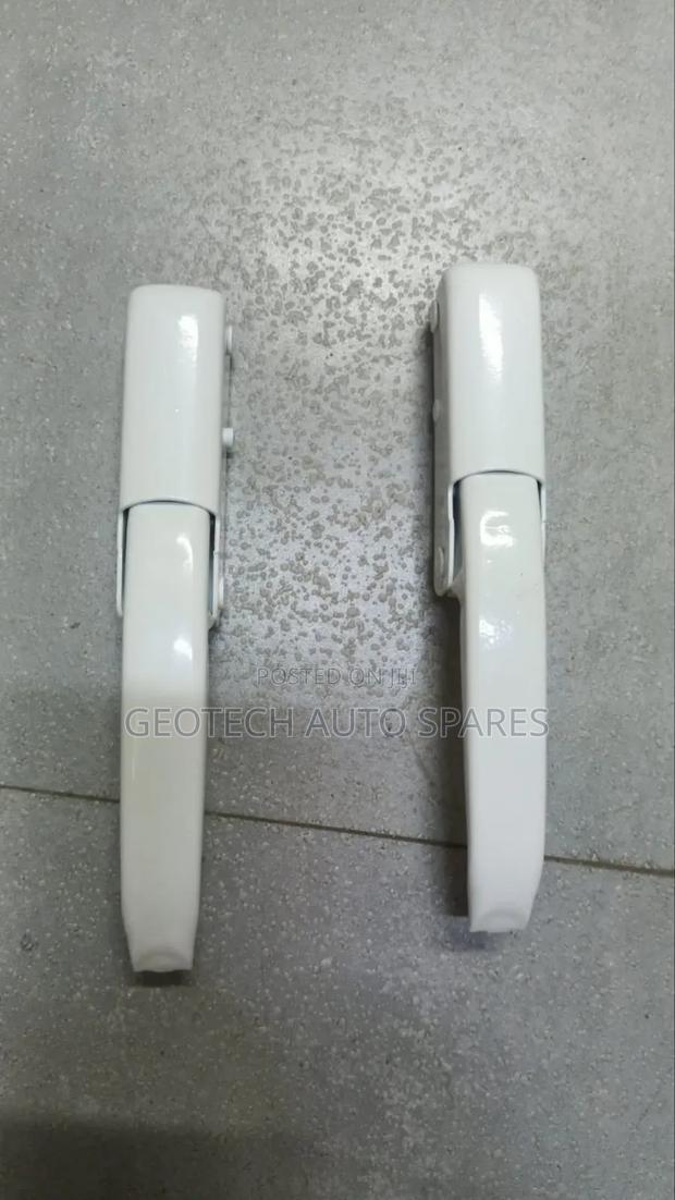 Nissan Hardbody Tailgate Handles