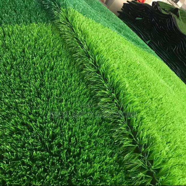 Child-Friendly Artificial Grass Carpet – Perfect for Schools Homes