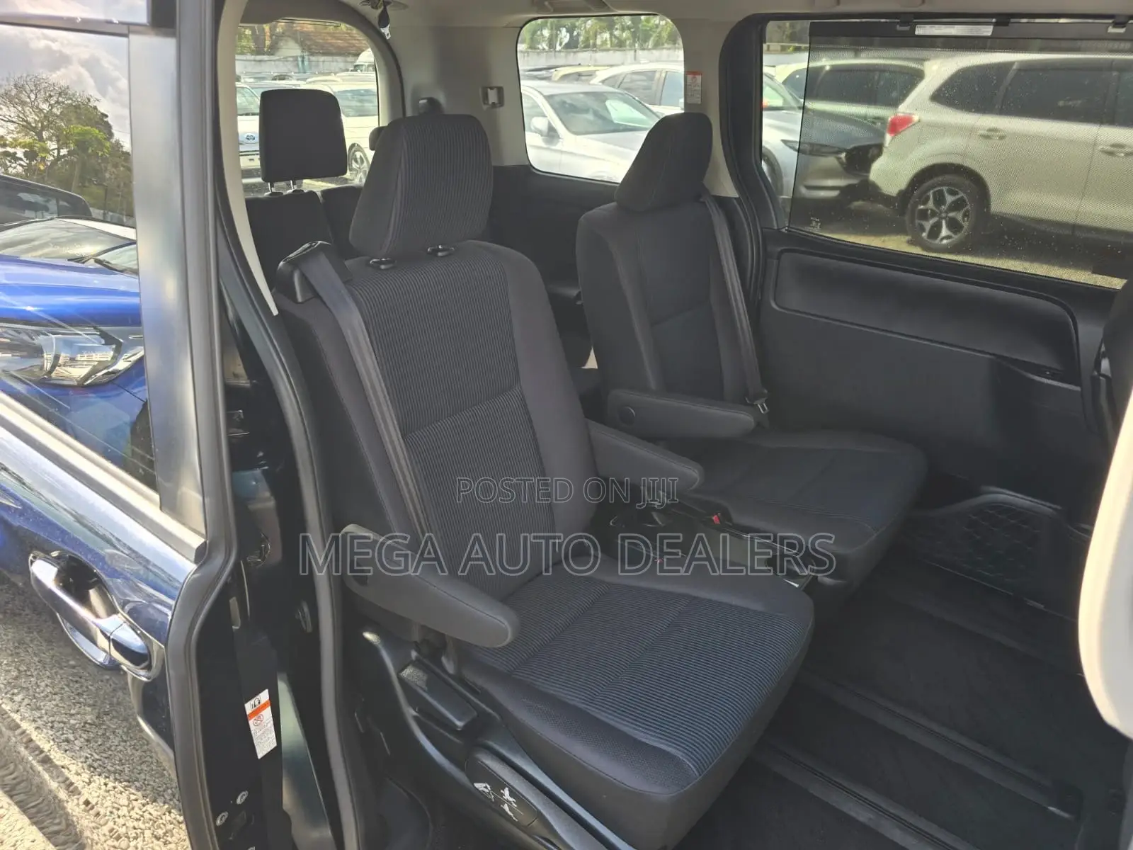 Toyota Voxy 2018 Blue