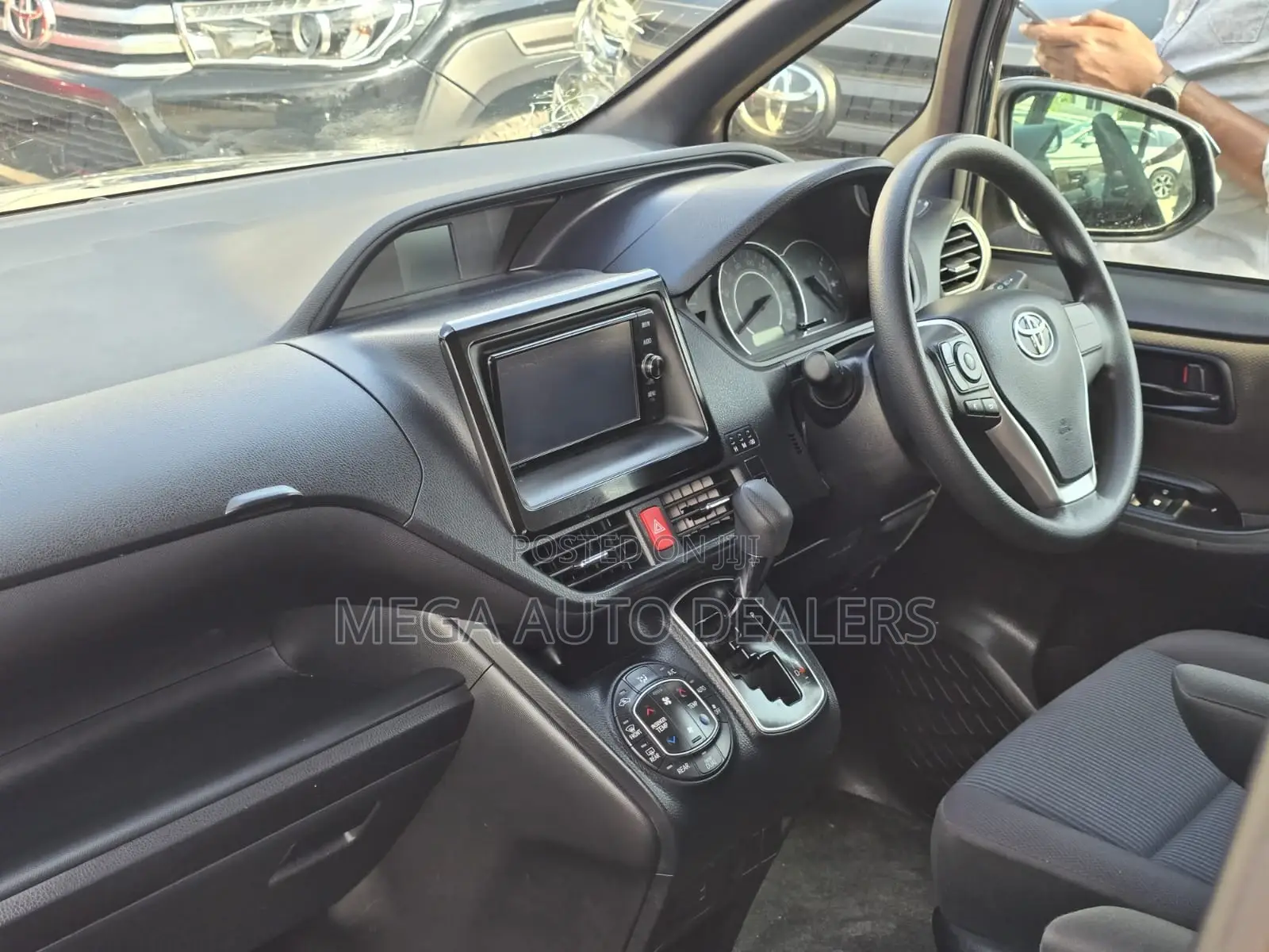 Toyota Voxy 2018 Blue