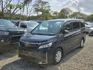 Toyota Voxy 2018 Blue